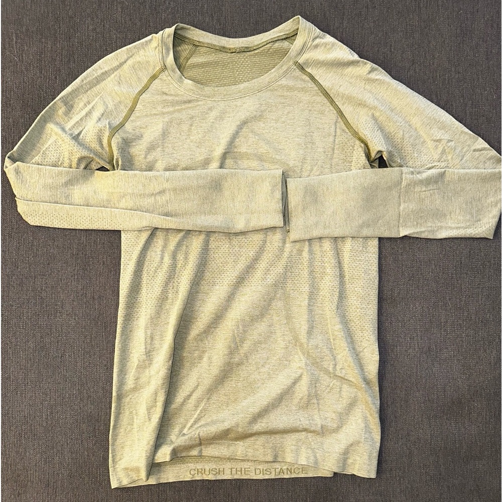 Lululemon light green dry swift shirt